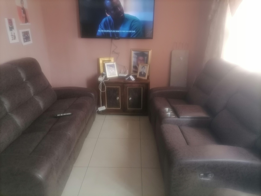 2 Bedroom Property for Sale in Mdantsane Eastern Cape